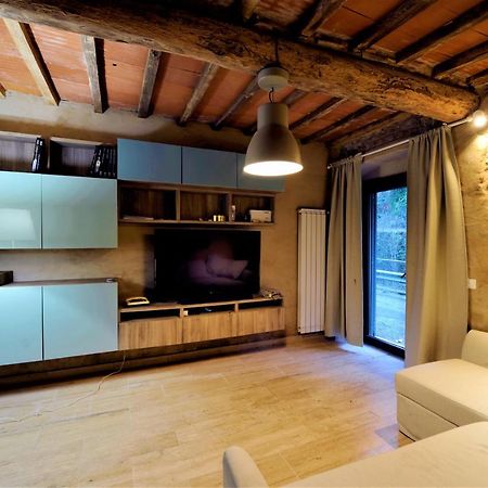 Incantevole Casa Sul Fiume, Relax E Natura Ai Piedi Della Alpi Apuane Massa  Exteriör bild