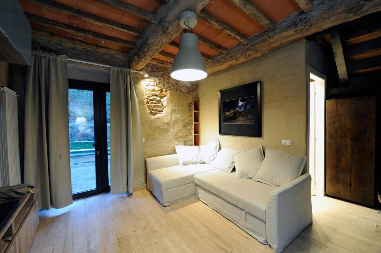 Incantevole Casa Sul Fiume, Relax E Natura Ai Piedi Della Alpi Apuane Massa  Exteriör bild