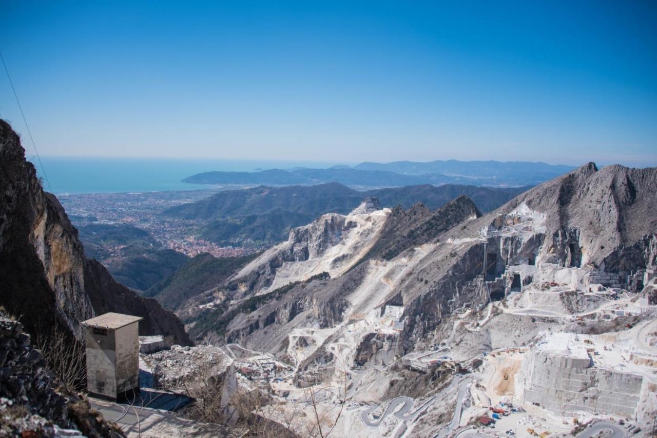 Incantevole Casa Sul Fiume, Relax E Natura Ai Piedi Della Alpi Apuane Massa  Exteriör bild