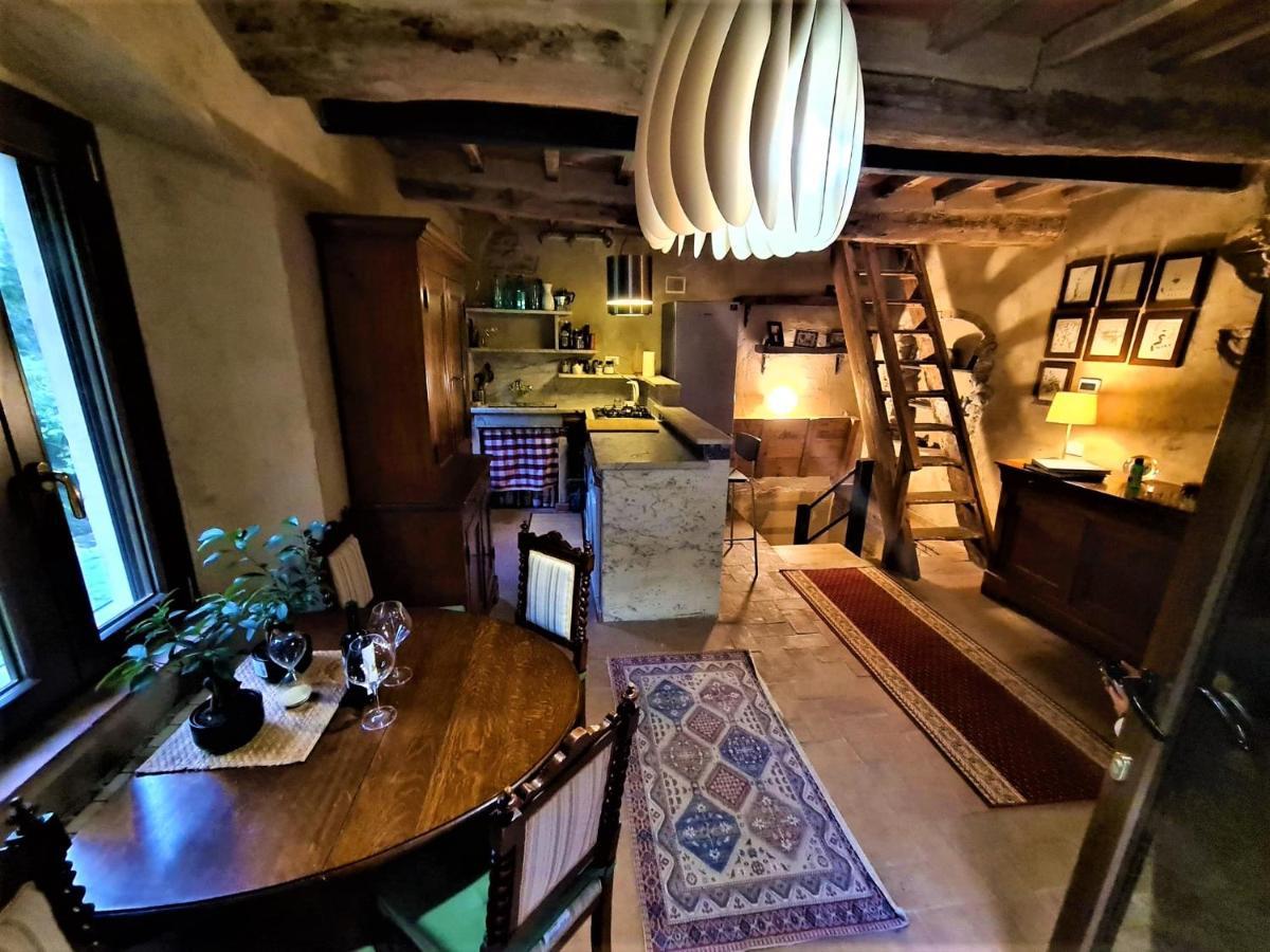 Incantevole Casa Sul Fiume, Relax E Natura Ai Piedi Della Alpi Apuane Massa  Exteriör bild