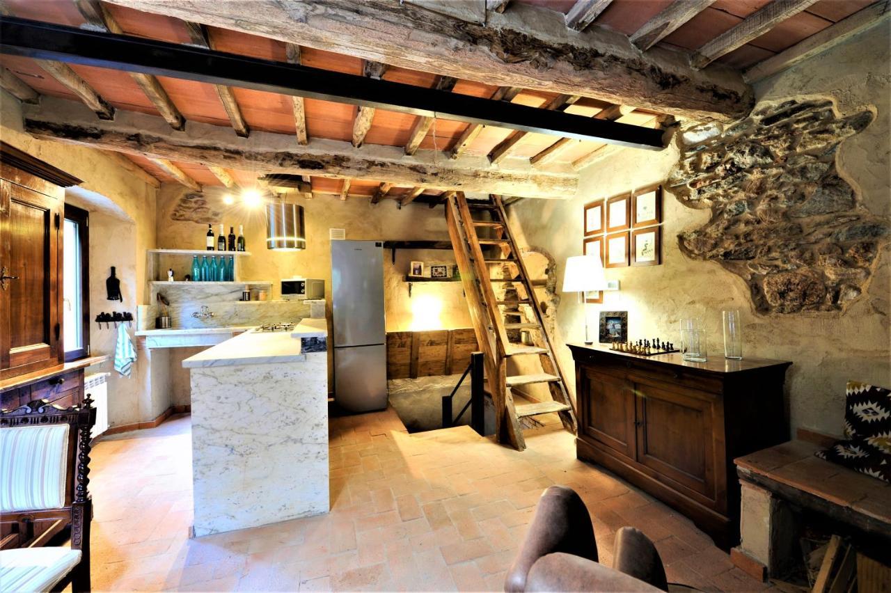 Incantevole Casa Sul Fiume, Relax E Natura Ai Piedi Della Alpi Apuane Massa  Exteriör bild